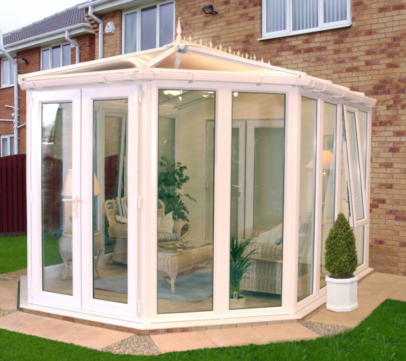 BandQ Victorian Conservatory SBV2-F White (H) 2736 x (W) 3418 x (D) 3654mm