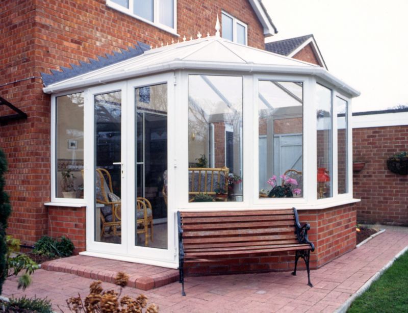 BandQ Victorian Conservatory SBV1-D White (H) 2736 x (W) 3418 x (D) 3011mm