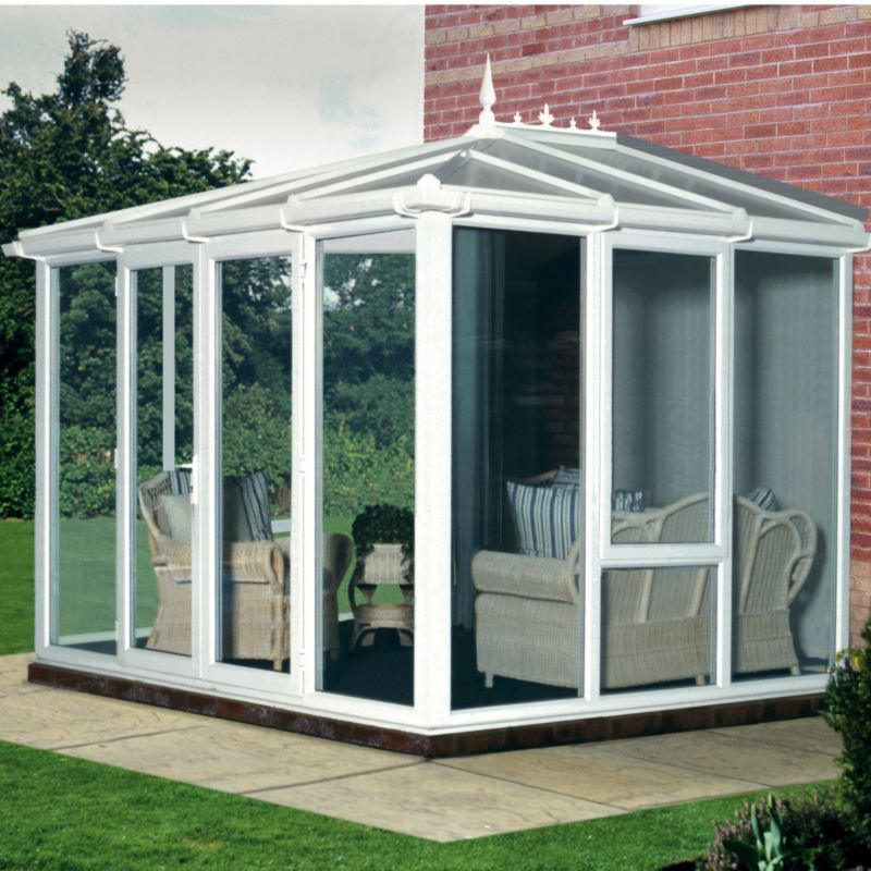 BandQ Edwardian Conservatory SBE1-F White (H) 2720 x (W) 3314 x (D) 2431mm