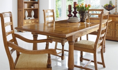Aztec. Ext. table, 4 side chairs with a 2 door sideboard