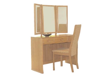 Windsor Bedroom Windsor dressing table with mirror