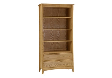 Ercol Mantua Display cabinet with wood shelves