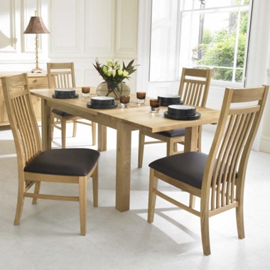 Hawthorn Extending dining  table and 4 chairs
