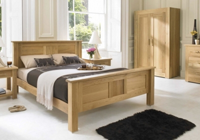 Juno Oak Bedstead & Bedroom Furniture