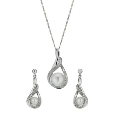 9ct white gold cultured freshwater pearl diamond set - Product number 1007386