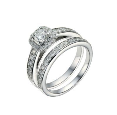 Engagement rings ernest jones