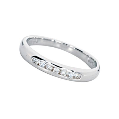 Ladies' platinum diamond wedding ring