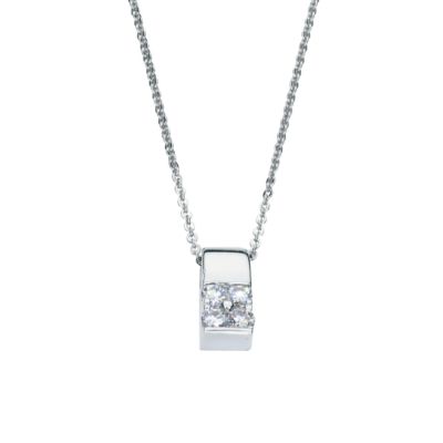 18ct white gold 15 point diamond pendant