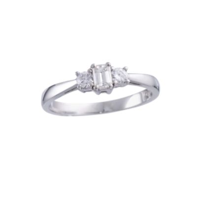 Platinum third carat diamond three stone ring - Product number 4215885