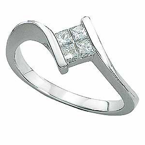 18ct White Gold 0.15 Carat Princessa Diamond Ring