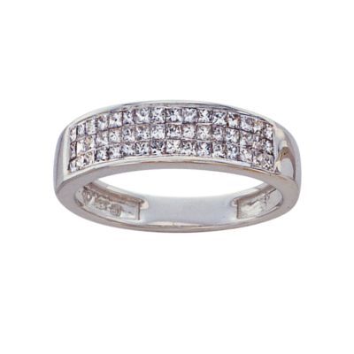 18ct white gold half carat princess cut diamond ring