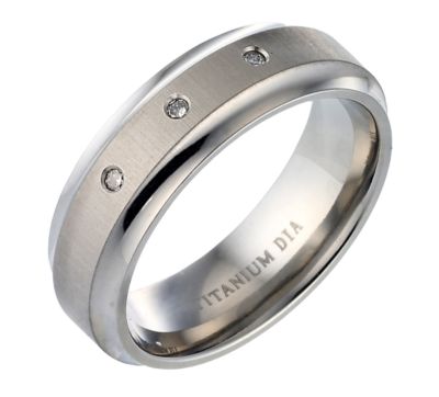 Menand#39;s Titanium Diamond Ring