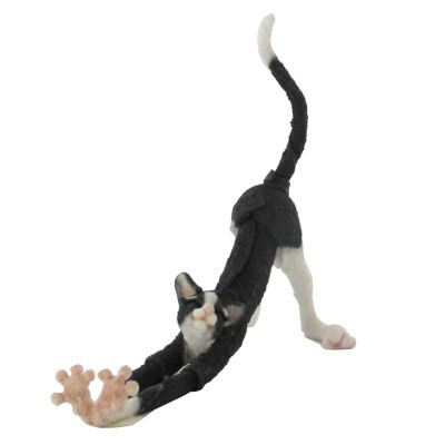 Grant Palmer has created the adorable figurines in the A Breed Apart range. The range embodies the character and individuality of every breed portrayed; each figurine is almost a caricature, with elongated feet and exaggerated features. They are utterly irresistible.