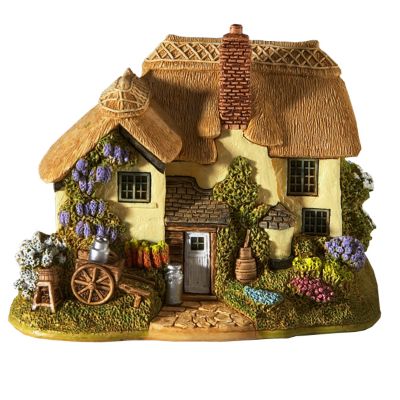 Butter Churn Cottage - Product number 5643562