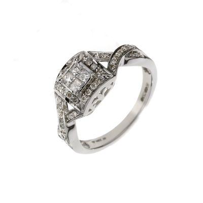 18ct White Gold 1/2 Carat Princessa Diamond Cluster Ring