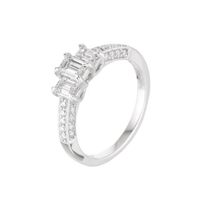 18ct white gold diamond three stone ring - Product number 6164463