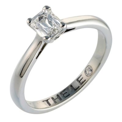 Platinum 40 points Leo Diamond solitaire ring