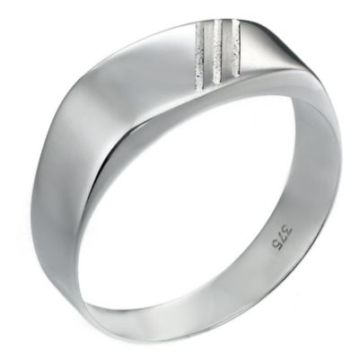 9ct White Gold Diagonal Detail Ring