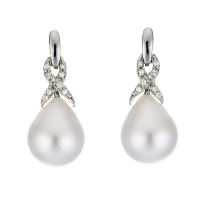 9ct white gold diamond and pearl kiss earrings - Product number 6840302