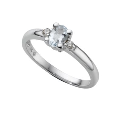 9ct white gold aquamarine and diamond ring