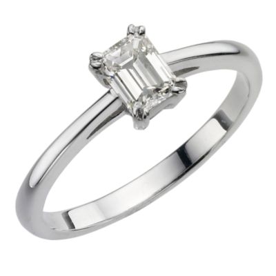 18ct white gold 50pt diamond solitaire ring
