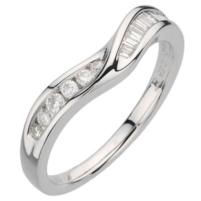 18ct white gold quarter carat round and baguette ring