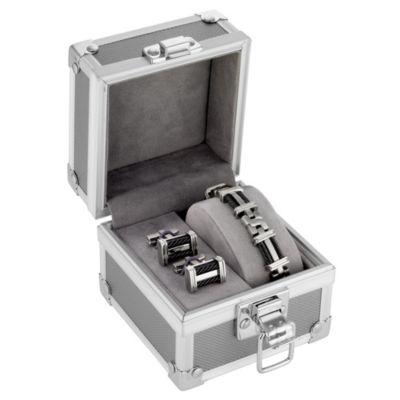 The men's gift set at Ernest Jones
