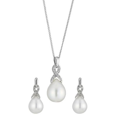 9ct white gold freshwater pearl & diamond pendant & earrings - Product number 8467536