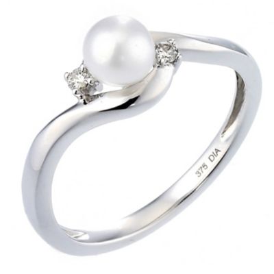 9ct white gold cultured freshwater pearl ring