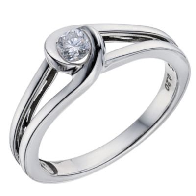 18ct white gold diamond solitaire ring