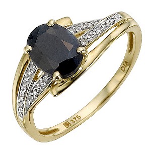 9ct Yellow Gold Diamond & Sapphire Oval Ring9ct Yellow Gold Diamond & Sapphire Oval Ring