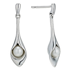 Silver Tulip Cultured Freshwater Pearl Drop EarringsSilver Tulip Cultured Freshwater Pearl Drop Earr