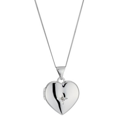 9ct White Gold Jubilee Heart Locket 9ct white gold heart shaped ...