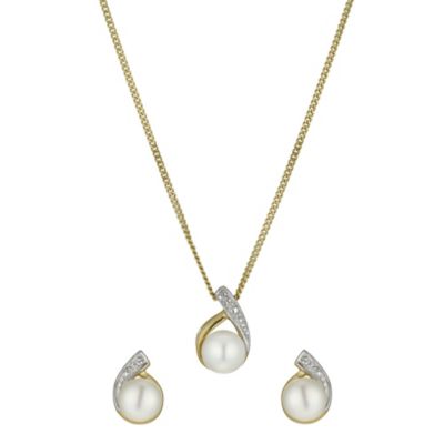 Gold Plated Diamond and Pearl Pendant and Earrings Set - Product number 9524525