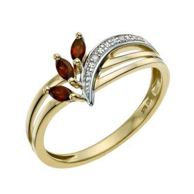 9ct Yellow Gold Diamond and Garnet Ring