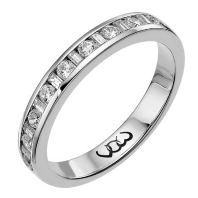 18ct white gold third carat baguette & round diamond ring - Product number 9709762