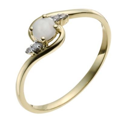 9ct Yellow Gold Opal & Diamond Ring - Product number 9932216